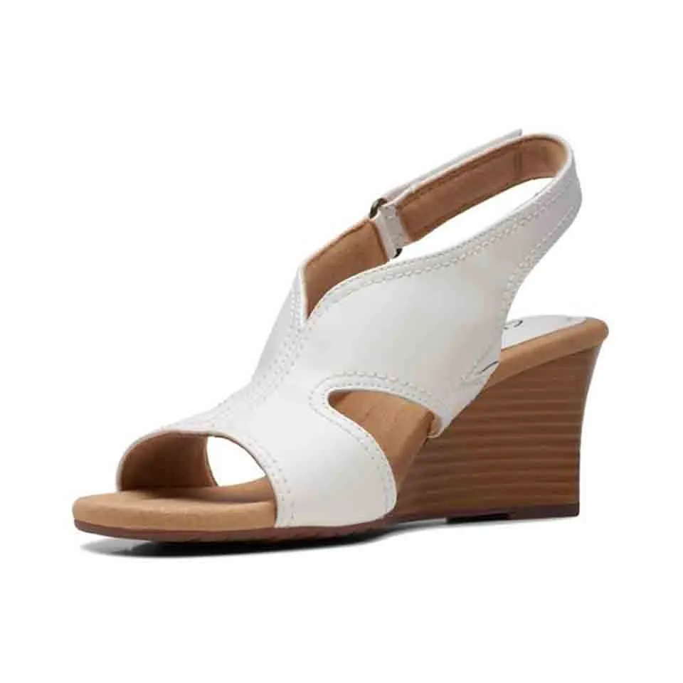 Clarks Women's Kyarra Aster Light Tan | White Leather