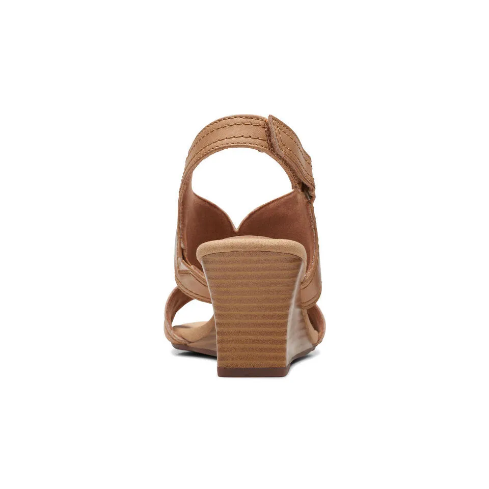 Clarks Women's Kyarra Aster Light Tan | White Leather