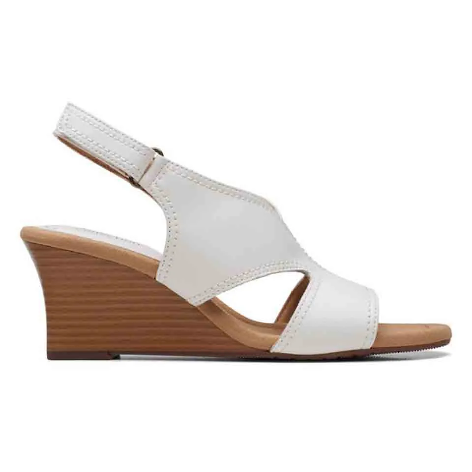 Clarks Women's Kyarra Aster Light Tan | White Leather