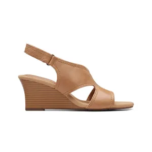 Clarks Women's Kyarra Aster Light Tan | White Leather