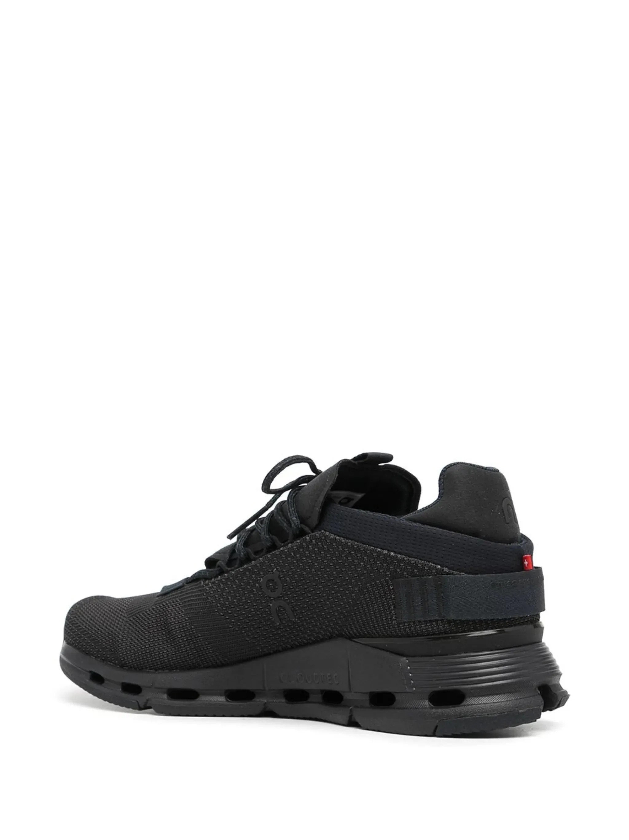 Cloudnova low-top Flexible Voice-controlled sneakers