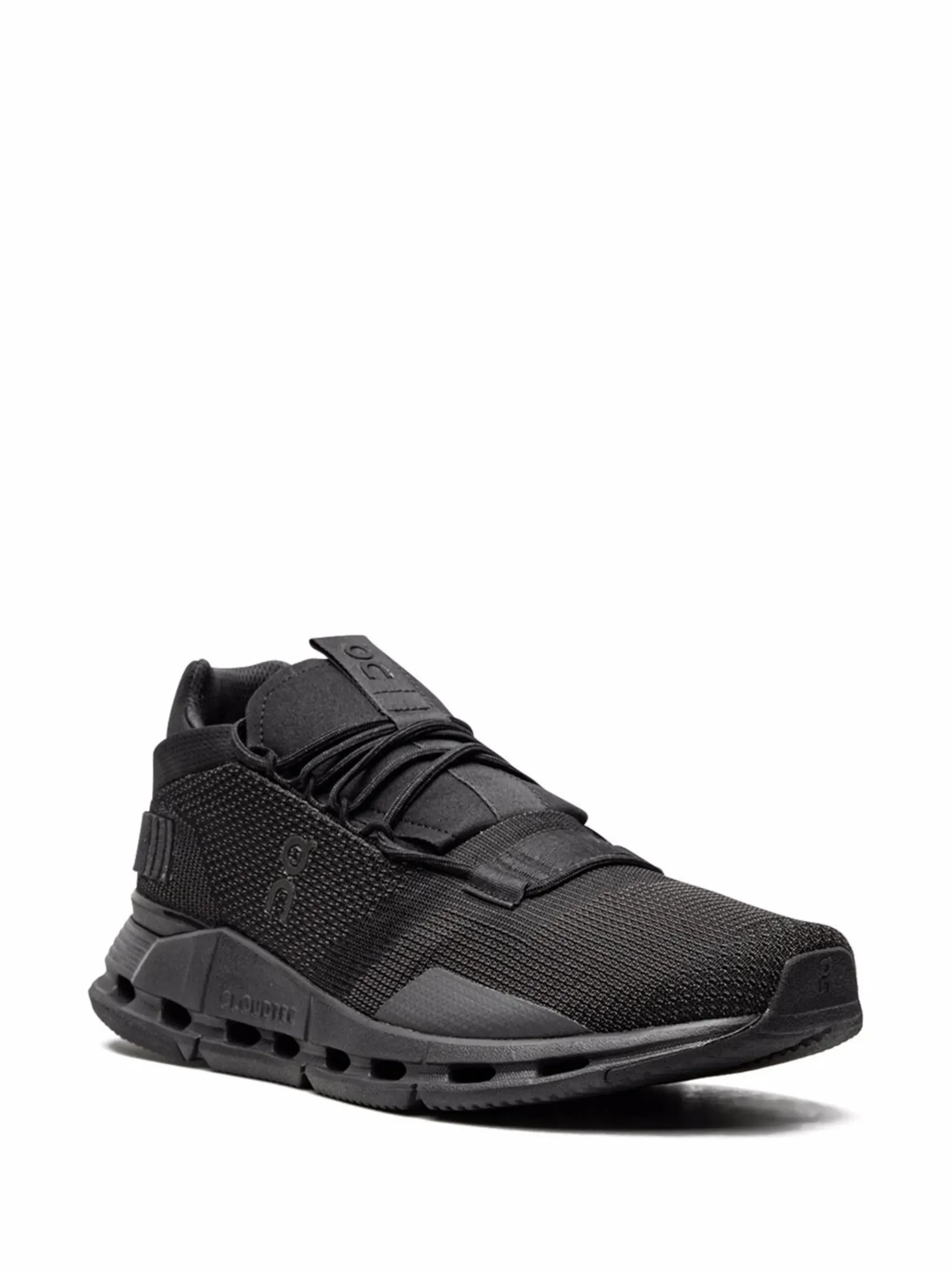 Cloudnova low-top Flexible Voice-controlled sneakers