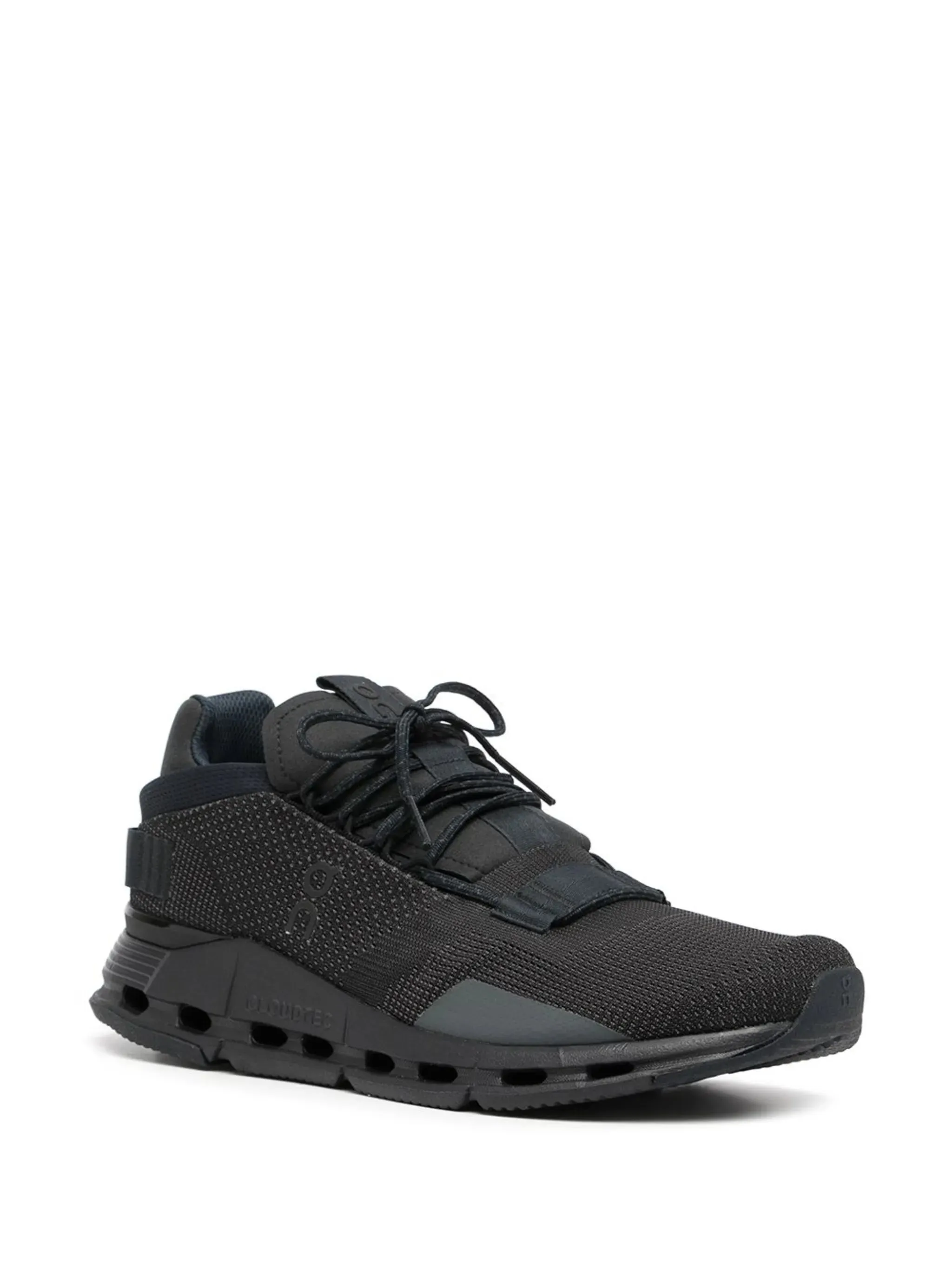 Cloudnova low-top Flexible Voice-controlled sneakers