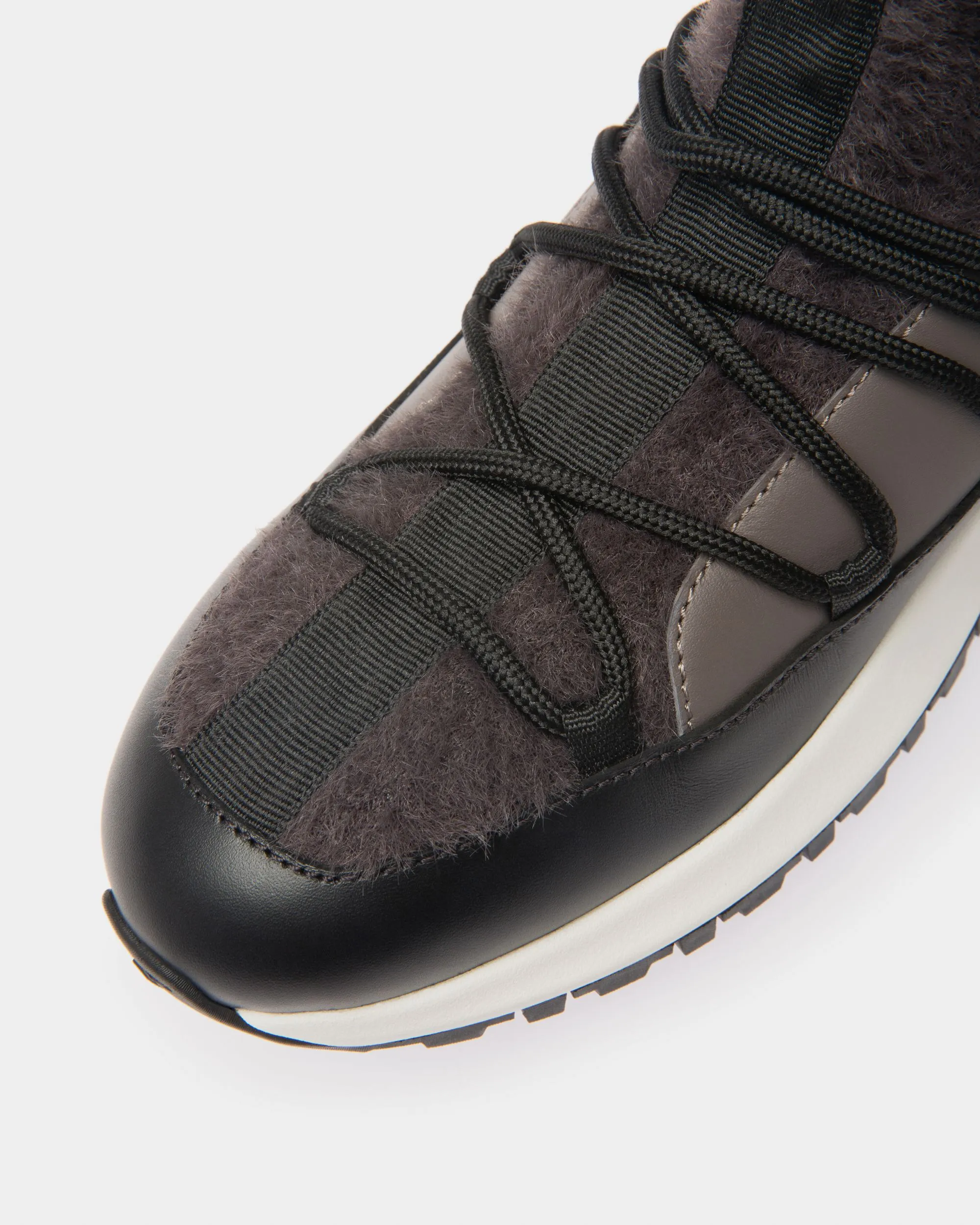 Dalyla Cashmere Fabric & Leather Boots In Grey & Black
