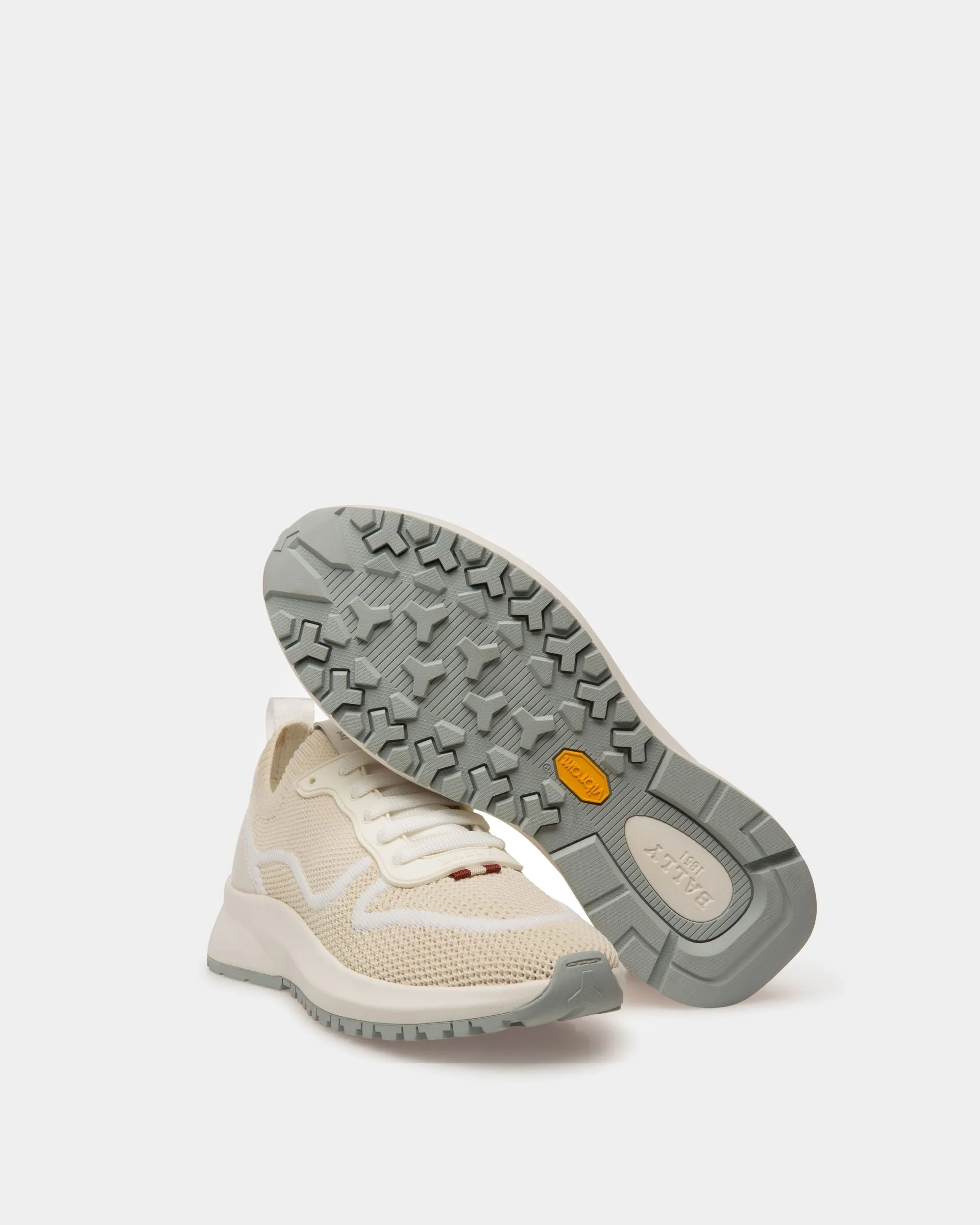 Davyn Mesh And Leather Sneakers In Dusty White