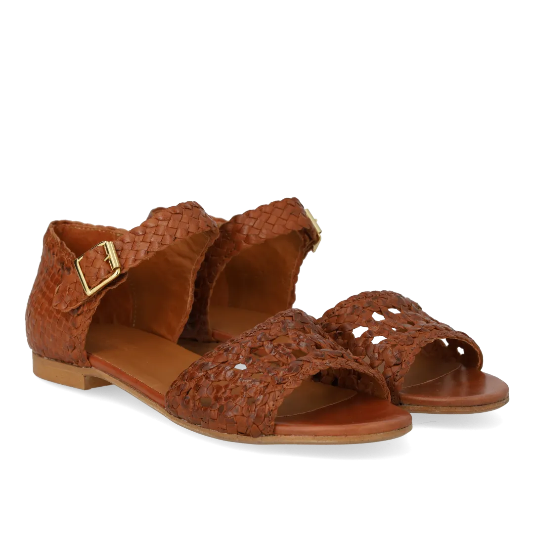 Hand-braided sandal with lace pattern detail