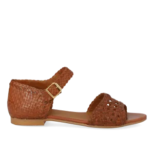 Hand-braided sandal with lace pattern detail