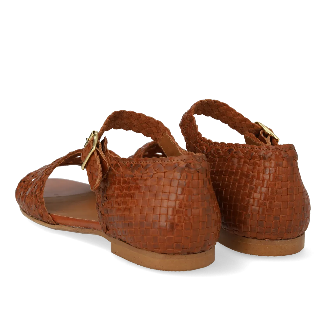 Hand-braided sandal with lace pattern detail