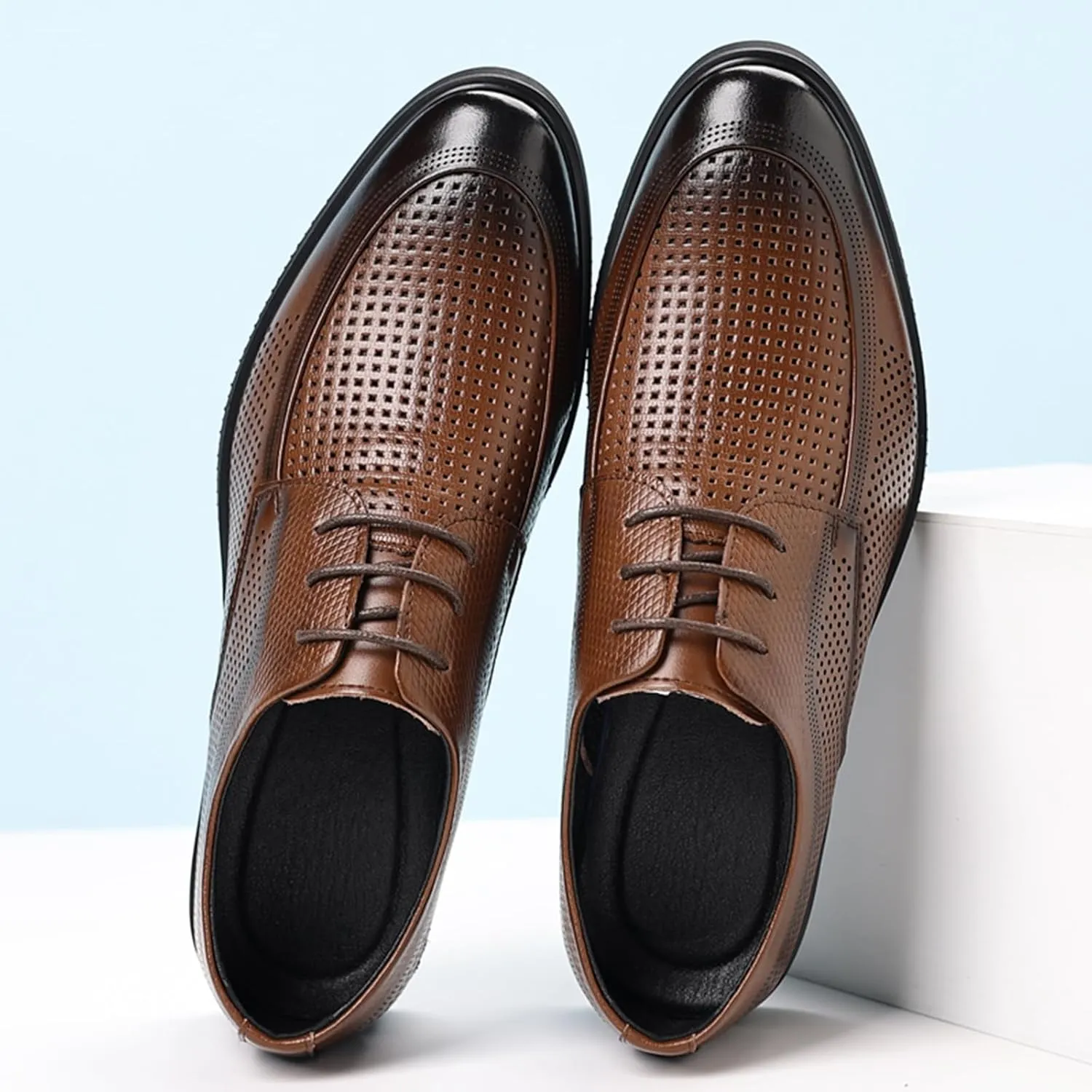 Men's Classic Hollow Breathable Leather Dress Lace-up Oxford Shoes Retro Pointed Toe Low Top Business Office Formal Derby Shoes