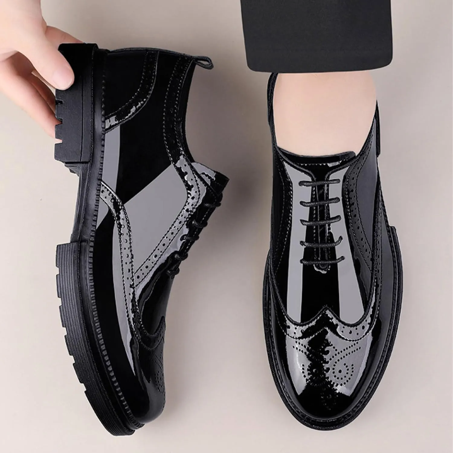 Men's Patent Leather Oxfords Wingtips Derby Shoes Men Classic Round Toe Lace Up Thick Sole Dress Breathable Handmade Formal Shoes for Business Work