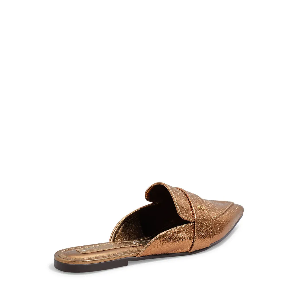 Mule Santa Lolla Bronze Metalizado Glow Bico Fico
