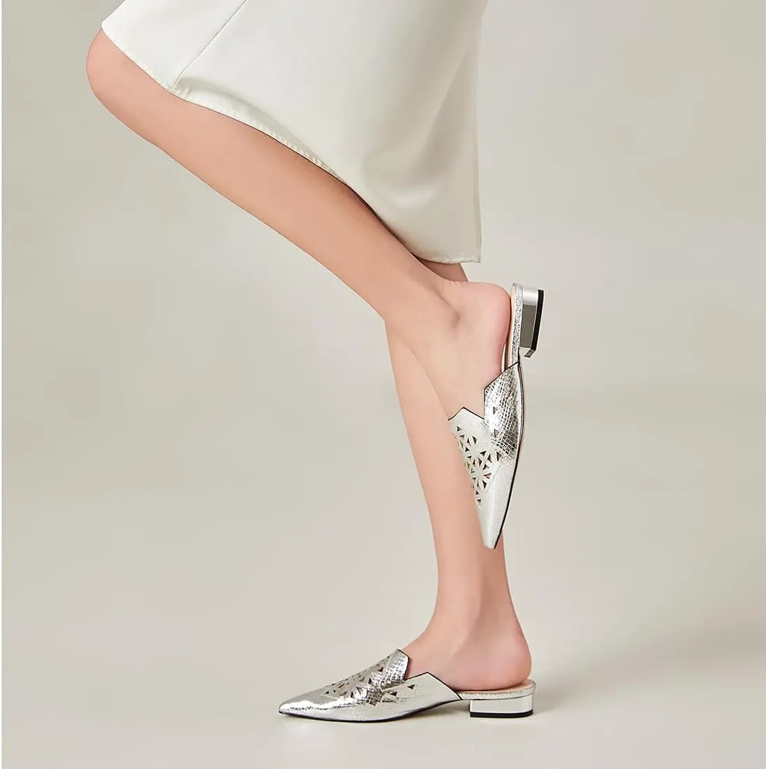 Mules for Women Pointed Toe Backless Mesh Flat Mule Casual Slides Slip On Comfortable Fashion Dress Shoes
