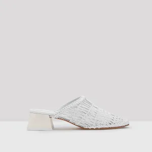 Off Flexible Araxie Mules Extensive collection Leather Woven White