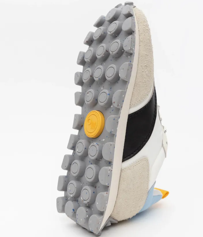 Osaka Sneaker