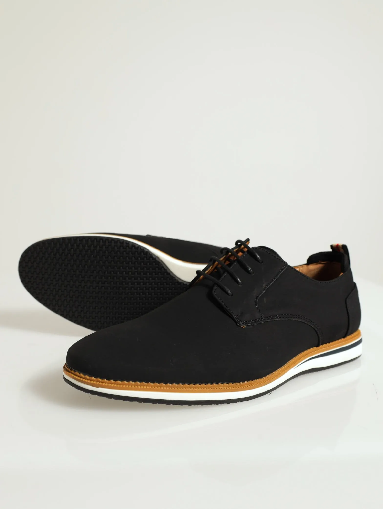 Pu Derby With Padded Back Counter Shoe - Black