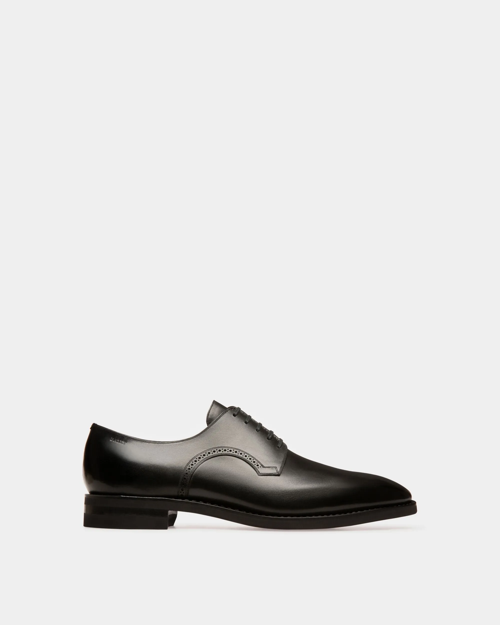 Scribe Novo Derby Shoes In Black Leather