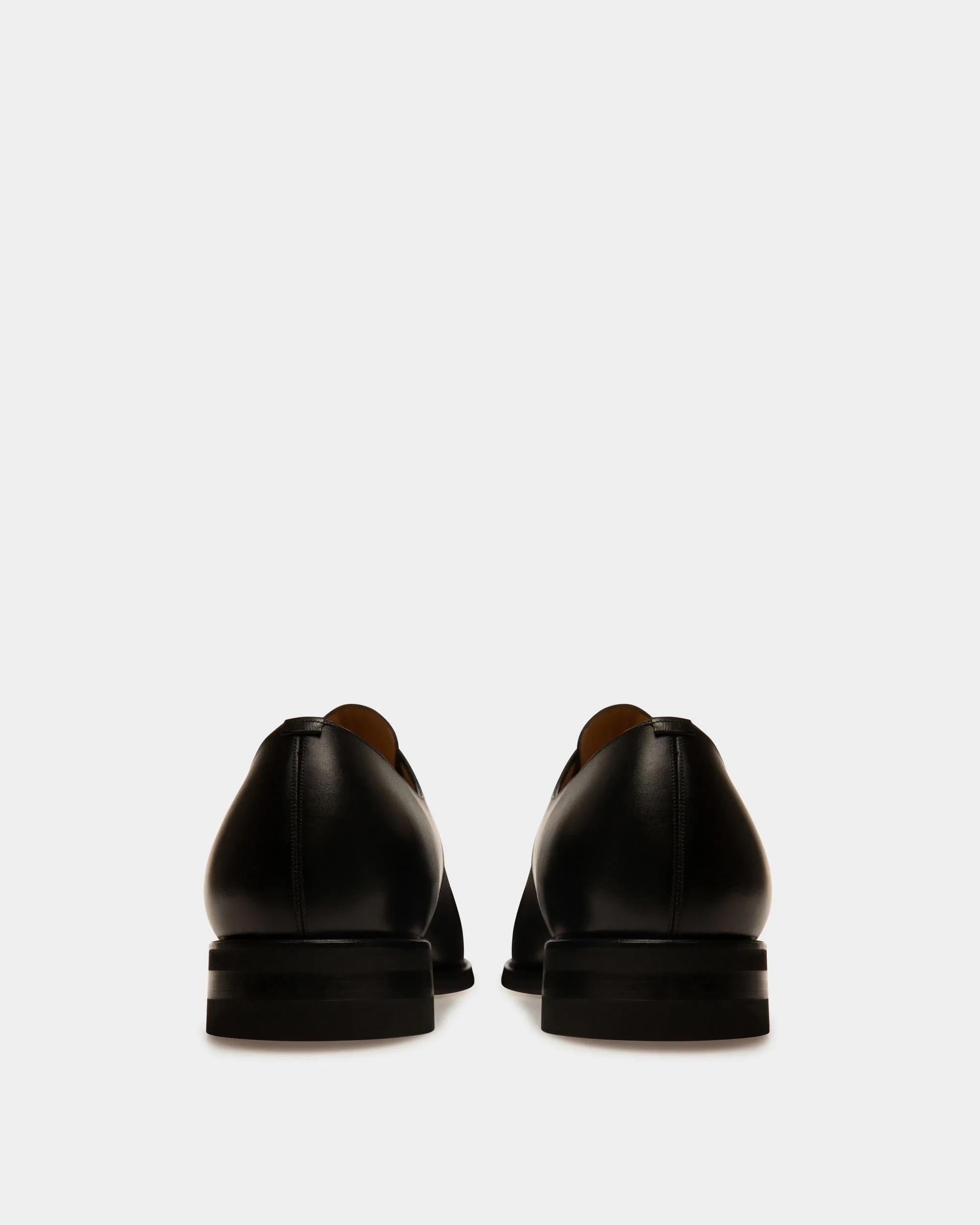 Scribe Novo Derby Shoes In Black Leather