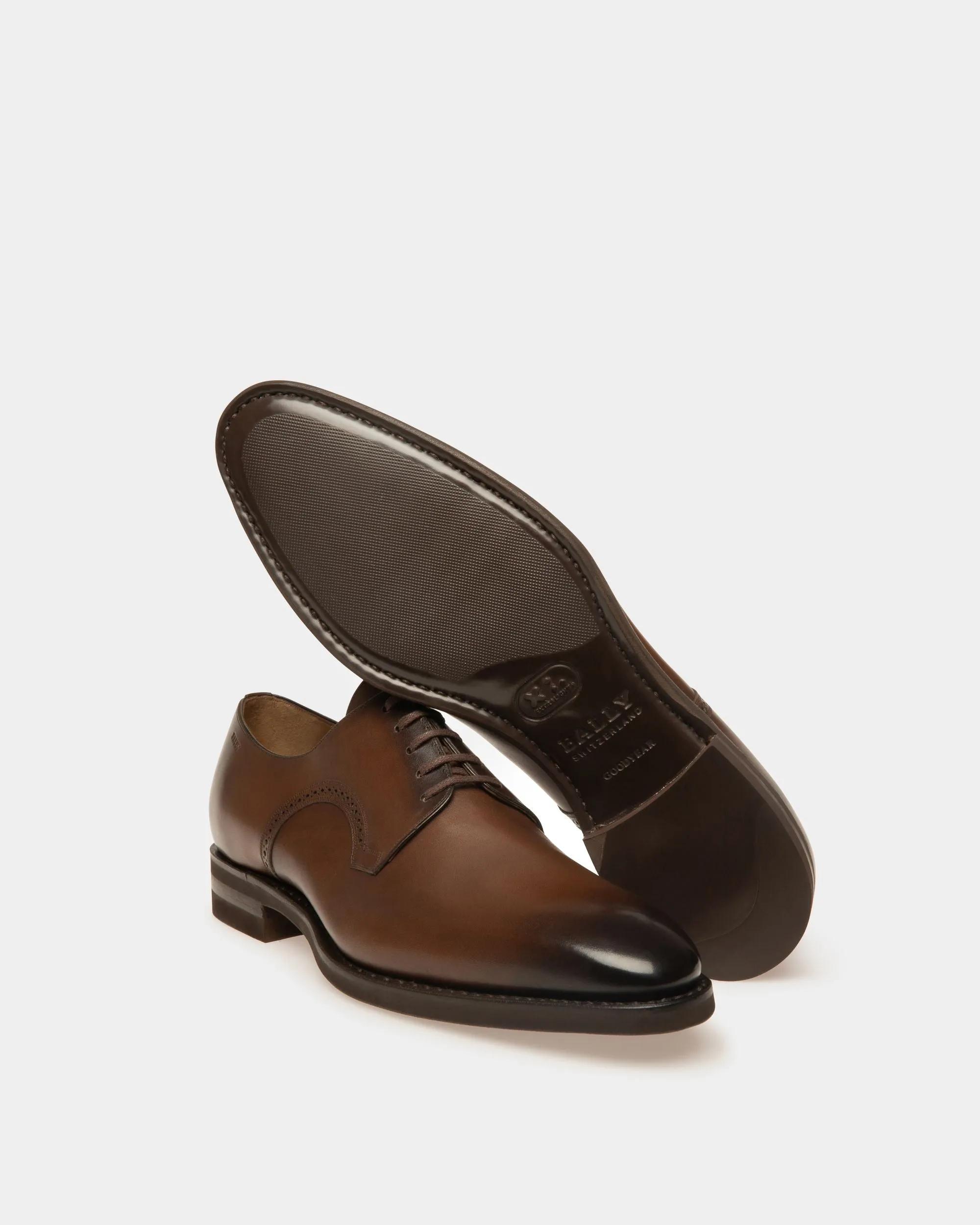 Scribe Novo Derby Shoes In Brown Leather
