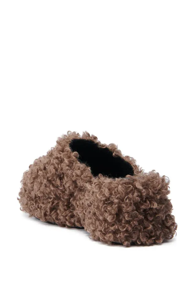 The Brown Curly Mule Shoe *SIZE DOWN RUNS REALLY BIG*