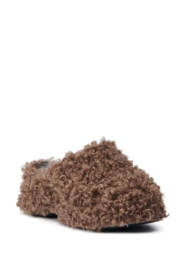 The Brown Curly Mule Shoe *SIZE DOWN RUNS REALLY BIG*