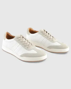 Topspin Sneaker