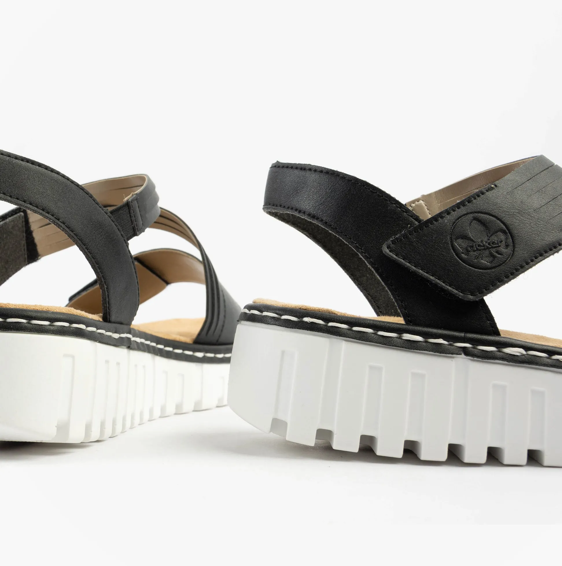 V1364-00 Womens Sandals Black